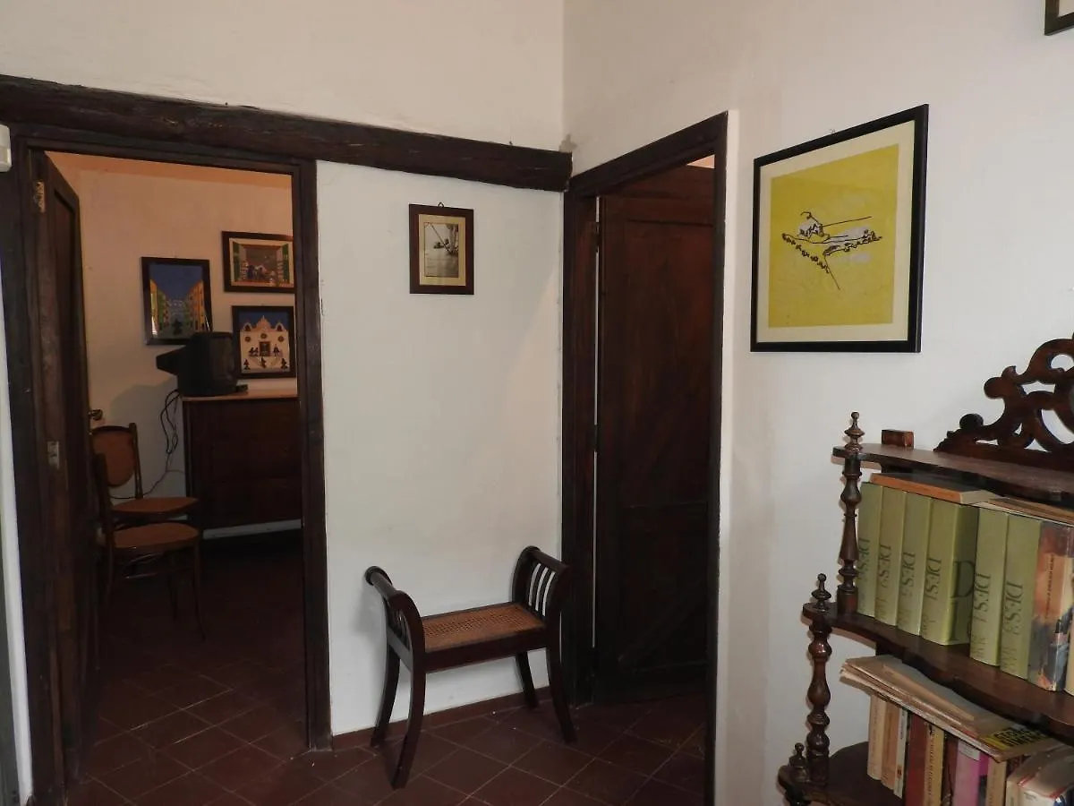 בית נופש צ'פאלו Villa Tana Pacenzia