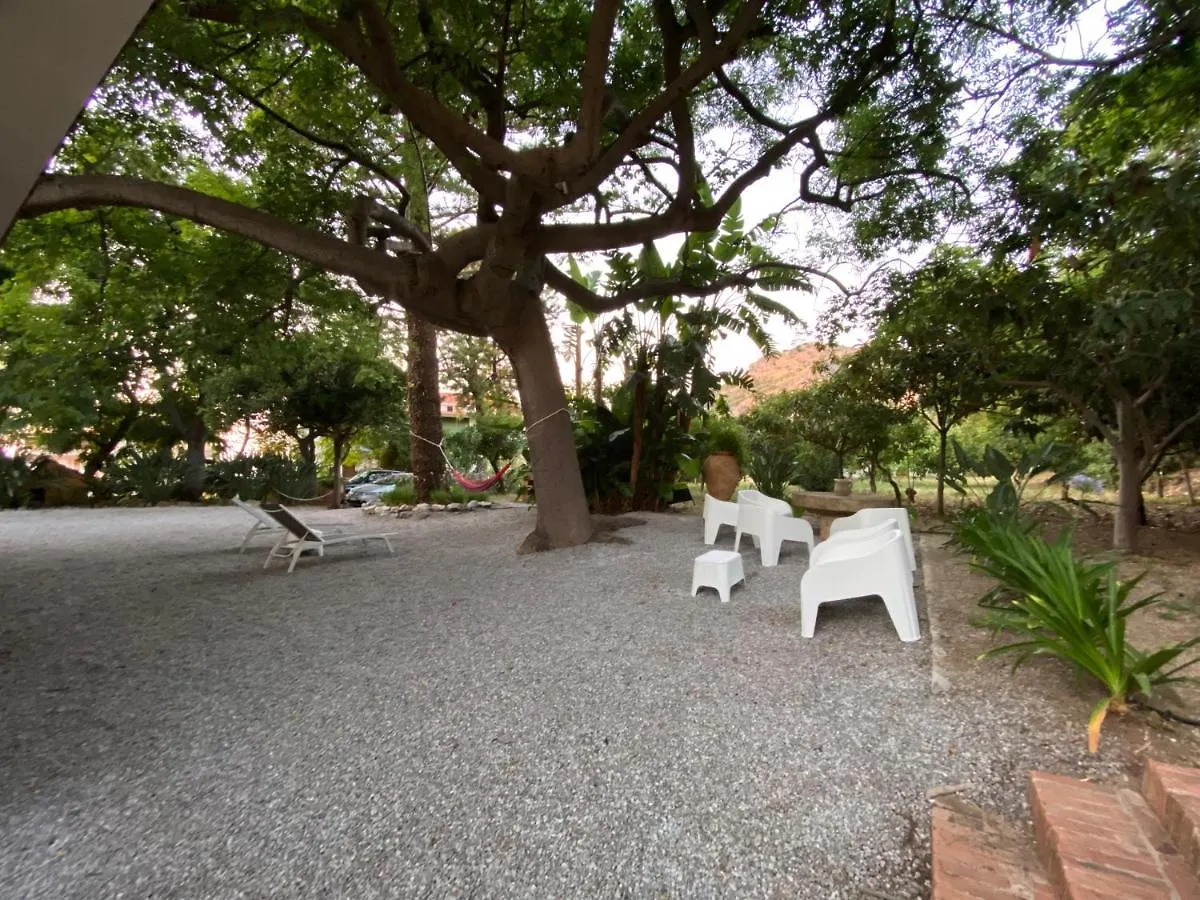 צ'פאלו Villa Tana Pacenzia